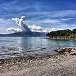Antea, Hvar *
