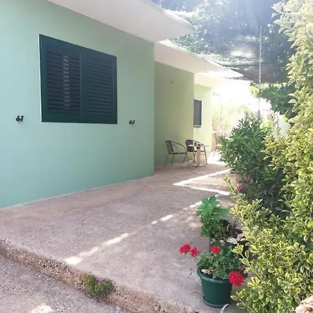 Antea, Hvar Appartement *