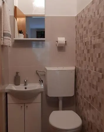Antea, Hvar Sućuraj